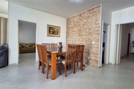 Casa à venda com 5 quartos, sendo 4 suítes, no condomínio Terras de Lucas, Sorocaba - SP