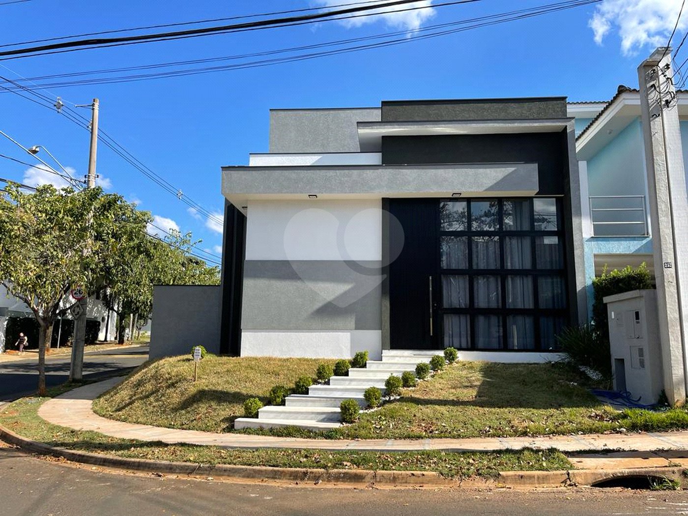Casa à venda com 3 suítes no condomínio Villa dos Inglezes, Sorocaba - SP