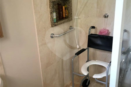 Sobrado à venda com 3 quartos, sendo 1 suíte, em Brooklin, São Paulo, SP
