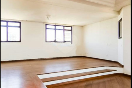 Cobertura duplex com churrasqueira e piscina