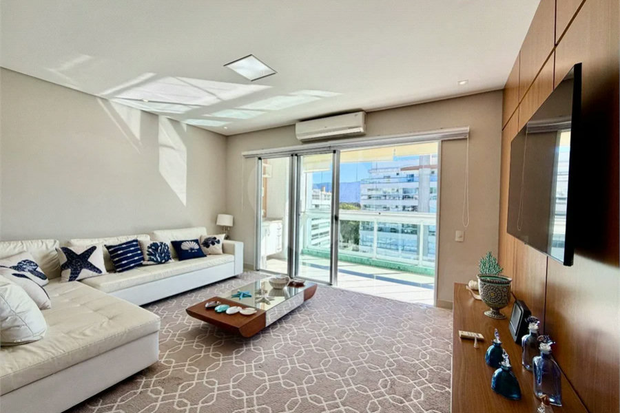 Apartamento à venda com 3 quartos, sendo 1 suíte, em Riviera de São Lourenço, Bertioga, SP