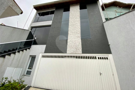 Sobrado à venda com 3 quartos, sendo 2 suítes, em Vila Maria Alta, São Paulo, SP