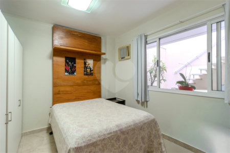 Casa à venda com 5 quartos, sendo 3 suítes, no condomínio Boulevard Saint Michael, São Paulo - SP