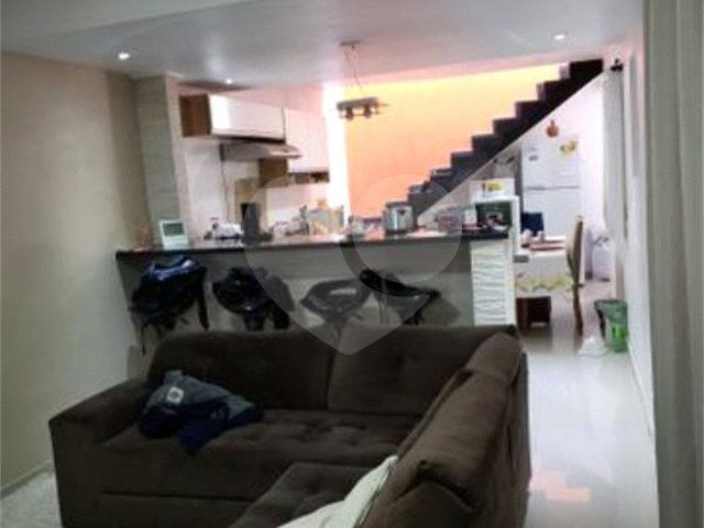 Sobrado à venda com 3 suítes em Jaraguá, São Paulo, SP