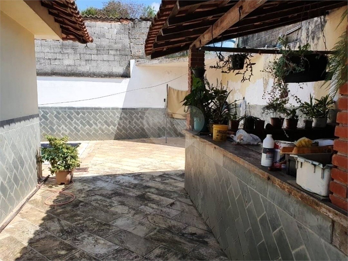 Casa à venda com 3 quartos, sendo 1 suíte, em Jardim Ikeda, Suzano, SP