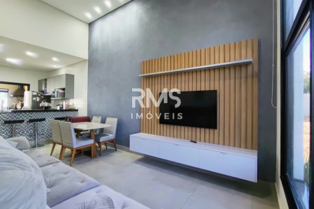 Casa à venda com 3 quartos, sendo 1 suíte, no condomínio Residencial Mont Blanc, Itu - SP