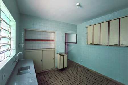 Sobrado à venda com 3 quartos em Chora Menino, São Paulo, SP