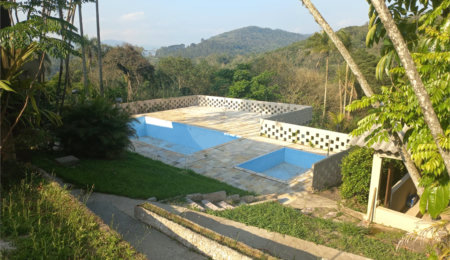 Casa à venda com 7 suítes em Palmeiras, Mairiporã, SP