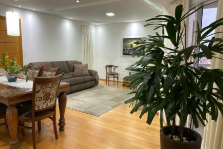 Apartamento à venda com 3 suítes em Vila Bastos, Santo André, SP