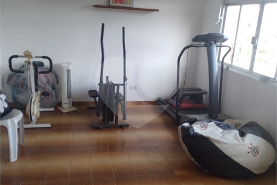 Sobrado à venda com 6 quartos, sendo 2 suítes, em Tremembé, São Paulo, SP
