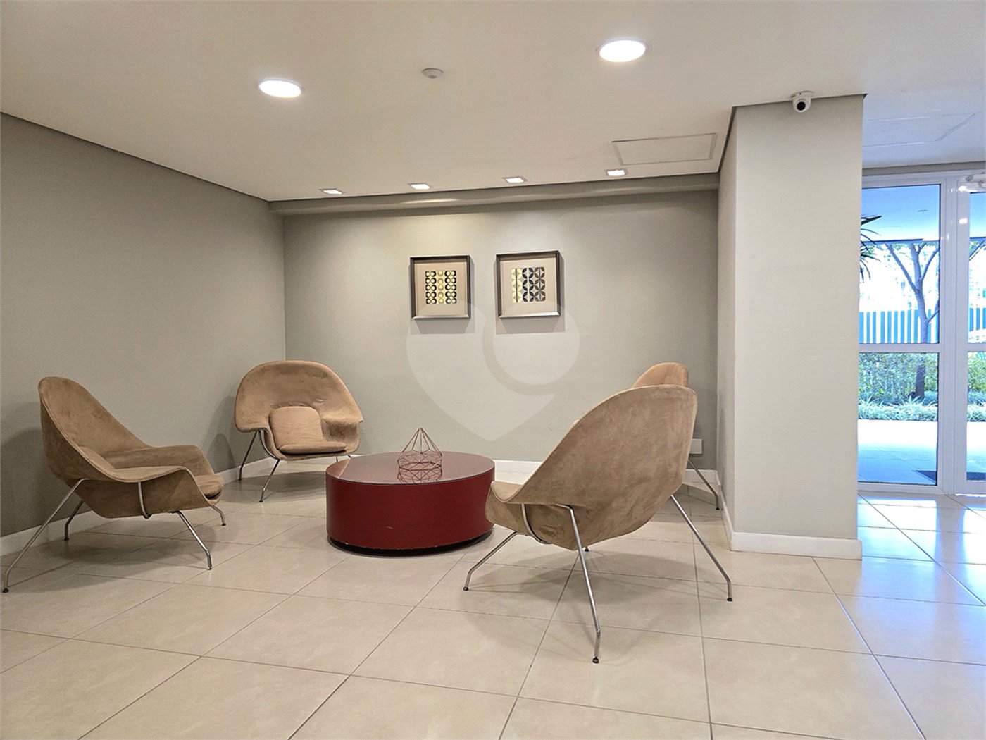 Apartamento à venda ou para alugar com 2 quartos, sendo 1 suíte, em Campo Belo, São Paulo, SP