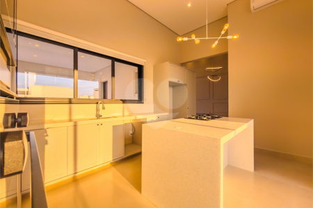 Casa à venda com 3 suítes no condomínio Residencial Dona Maria Candida, Indaiatuba - SP