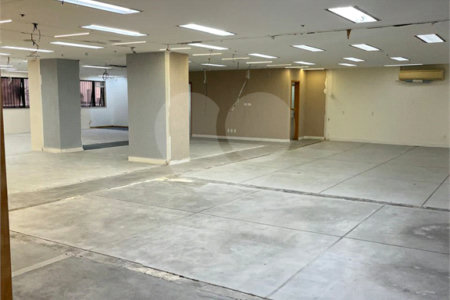 Sala à venda ou para alugar no Centro, Rio de Janeiro, RJ