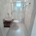 Casa com Suíte Master, Closet, Piscina e Espaço Gourmet Próxima ao Parque Ecológico- 03 quartos -com quintal