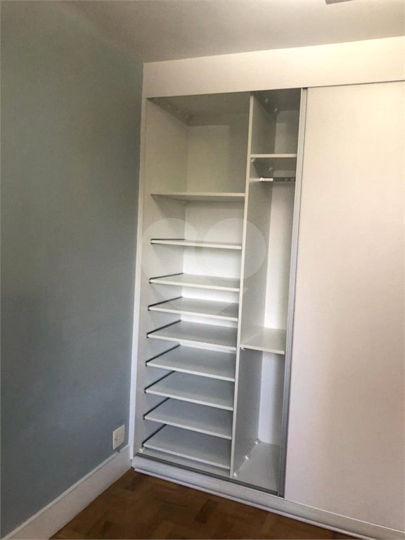 Sala à venda em Vila Suzana, São Paulo, SP