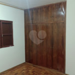 Casa à venda com 4 quartos, sendo 1 suíte, em Vila Rosa, Itapetininga, SP