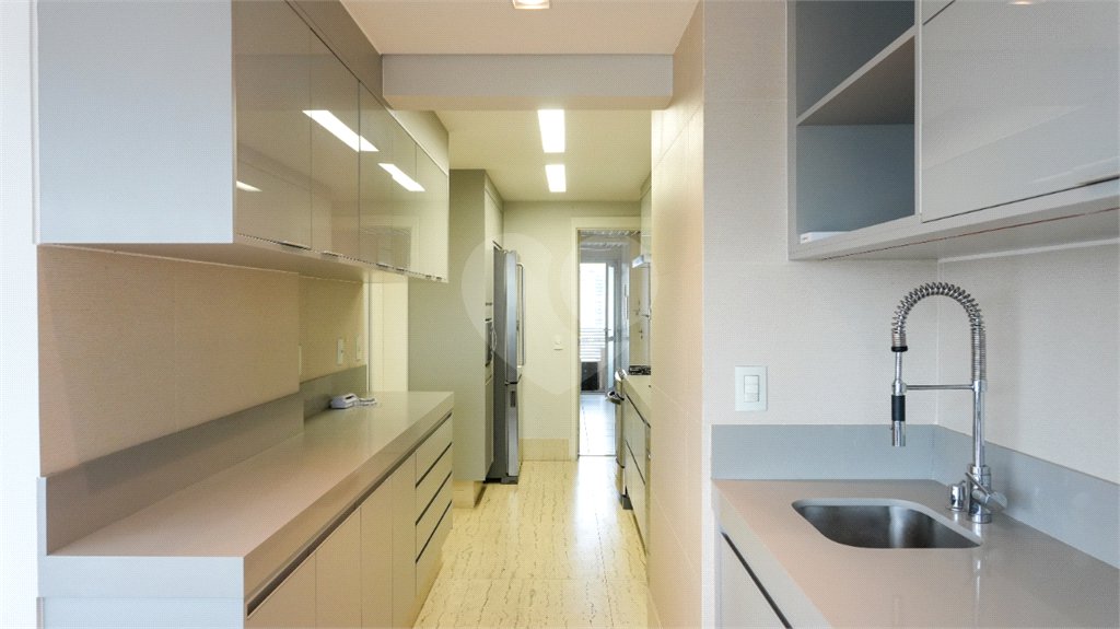 Apartamento à venda com 3 suítes em Brooklin, São Paulo, SP