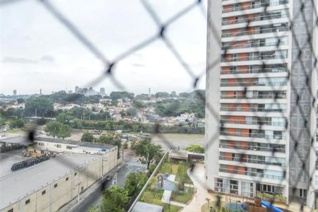 Apartamento à venda com 3 quartos, sendo 1 suíte, em Vila Anastácio, São Paulo, SP