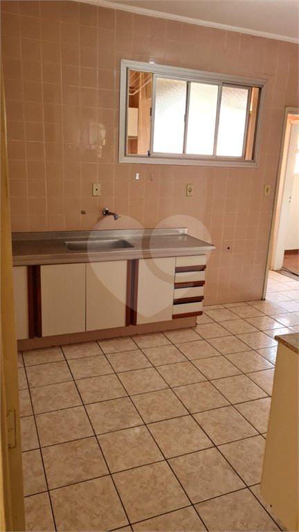 Apartamento à venda com 3 quartos, sendo 1 suíte,  no Centro, Araraquara, SP
