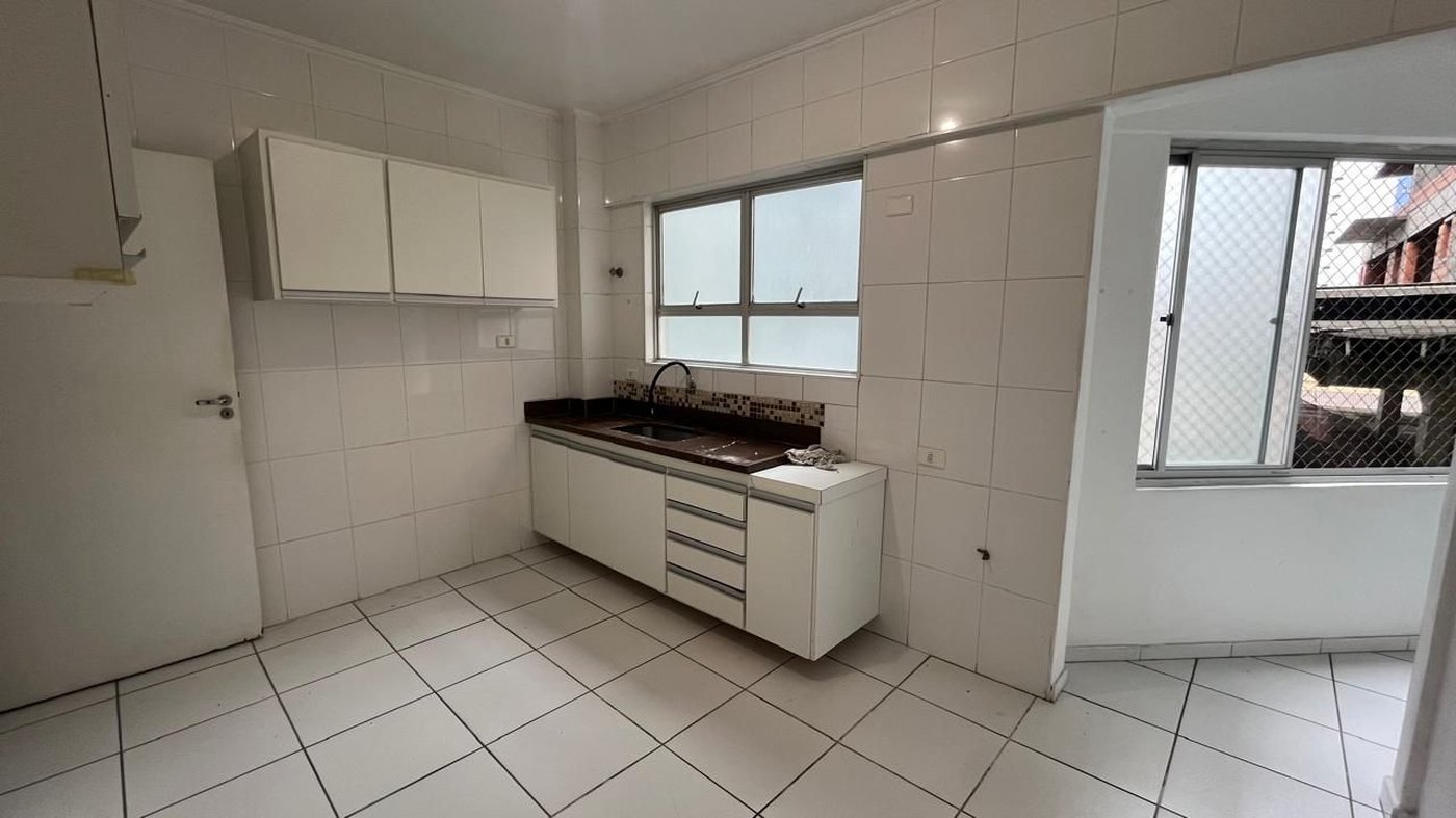 Apartamento com 2 dormitórios à venda, 90 m² por R$ 560.000,00 - Gonzaga - Santos/SP