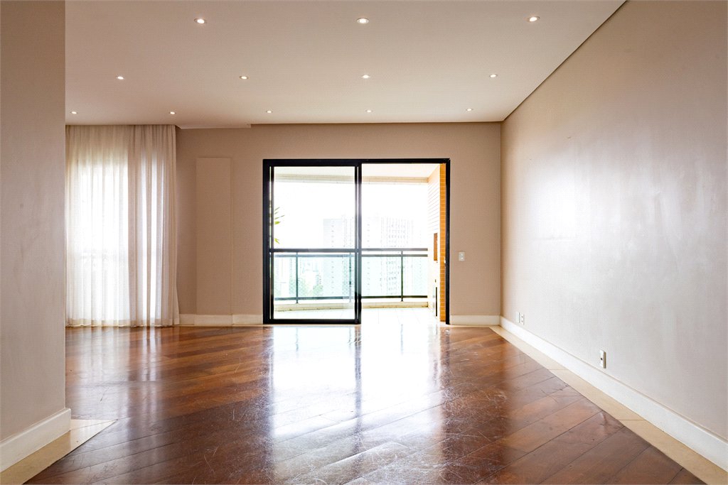 Apartamento à venda com 4 quartos, sendo 3 suítes, em Vila Suzana, São Paulo, SP