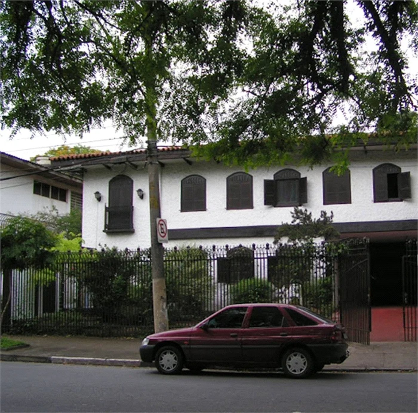Sobrado à venda com 4 quartos, sendo 2 suítes, em Vila Madalena, São Paulo, SP
