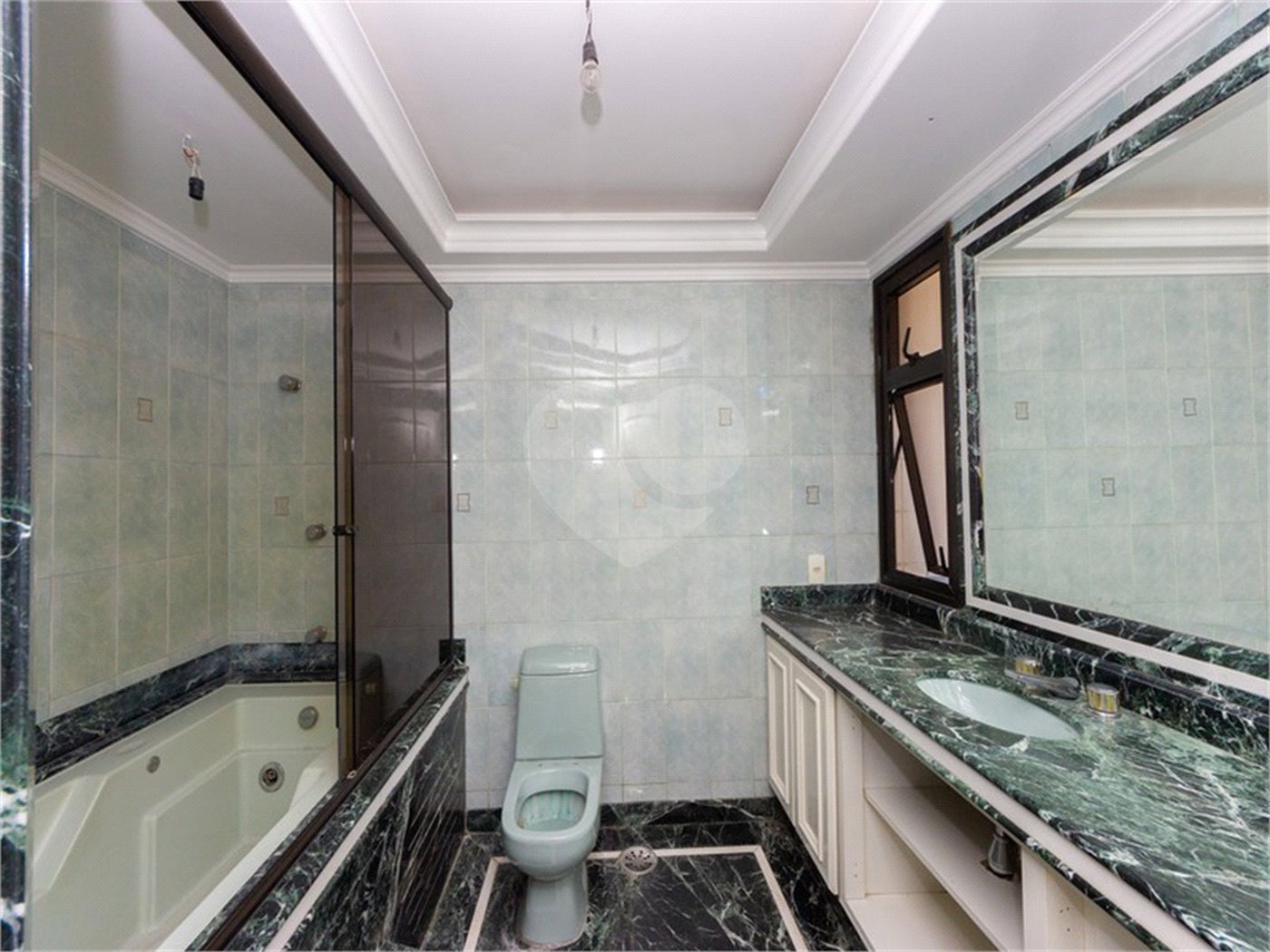Apartamento à venda com 4 suítes em Bosque da Saúde, São Paulo, SP