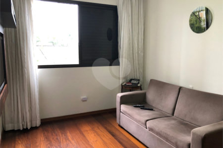 Apartamento à venda com 3 suítes em Vila Andrade, São Paulo, SP