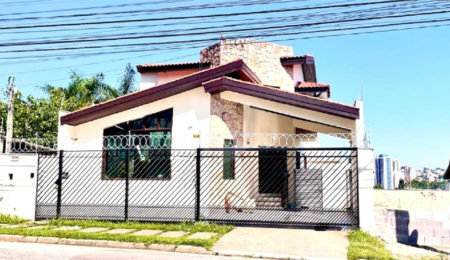Casa à venda com 3 quartos, sendo 1 suíte,  em Jardim Pires de Mello, Sorocaba, SP