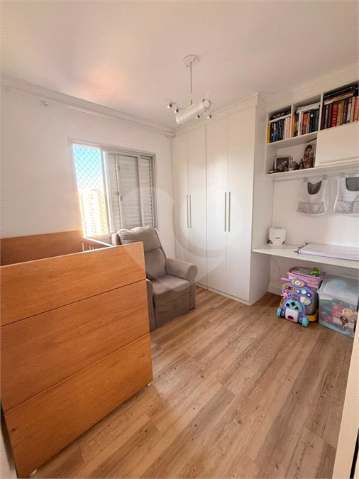 Apartamento à venda com 3 quartos, sendo 1 suíte,  em Parque Santana, Mogi das Cruzes, SP