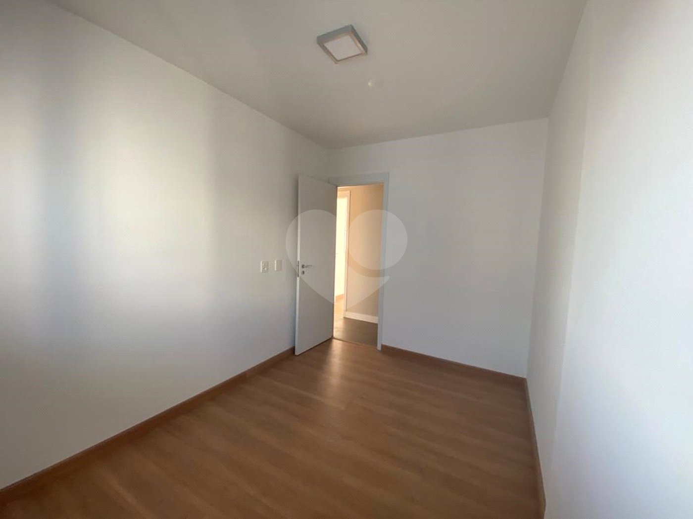 Apartamento à venda com 3 quartos, sendo 1 suíte, em Vila Guilherme, São Paulo, SP