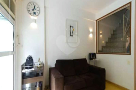 Cobertura à venda com 2 quartos, sendo 1 suíte, em Lagoa, Rio de Janeiro, RJ