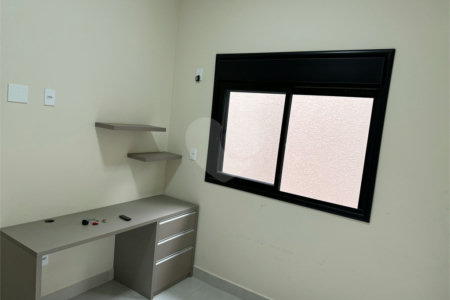 Casa à venda com 3 quartos, sendo 1 suíte, no condomínio Vila Ytu, Indaiatuba - SP