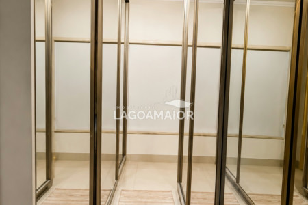 Casa à venda com 4 quartos, sendo 4 suítes, no condomínio Residencial Villa Dumont, Três Lagoas - MS