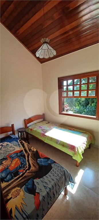 Casa à venda com 3 quartos, sendo 1 suíte, no condomínio Clube de Campo Fazenda Tabarã, Mairiporã - SP