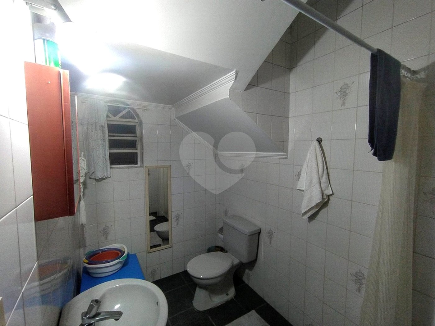 Sobrado à venda com 4 quartos, sendo 2 suítes, em Vila Paulicéia, São Paulo, SP