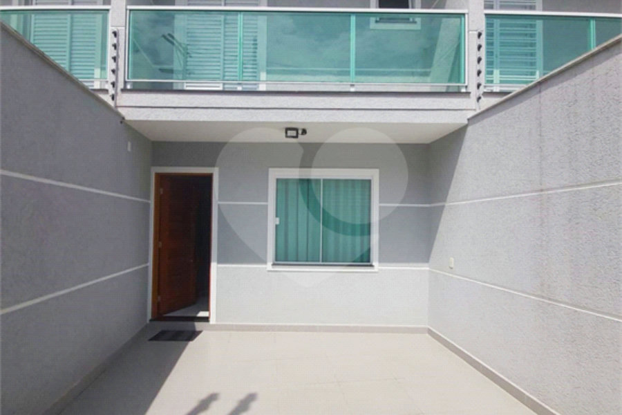 Sobrado à venda com 2 suítes em Vila Constança, São Paulo, SP