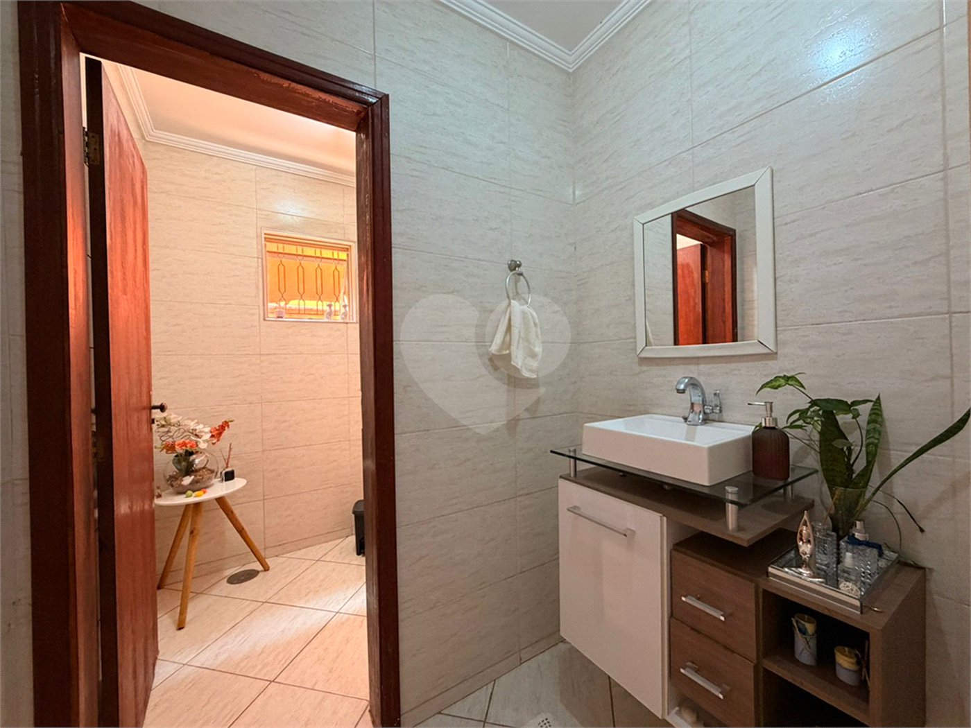 Sobrado à venda com 3 quartos, sendo 1 suíte, em Jardim Califórnia, Sorocaba, SP