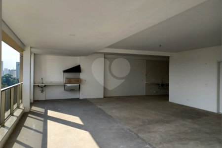 Apartamento à venda com 4 suítes em Real Parque, São Paulo, SP