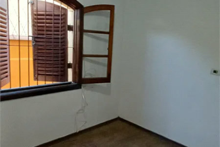 Sobrado à venda com 5 quartos, sendo 2 suítes, em Parque Continental, São Paulo, SP