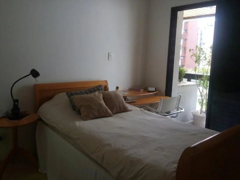 Apartamento à venda com 4 suítes em Jardim Leonor, São Paulo, SP