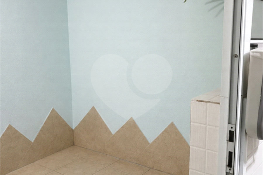 Casa à venda com 3 quartos, sendo 1 suíte, no condomínio Morada do Horto, São Paulo - SP
