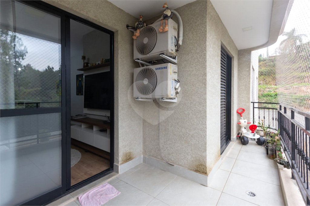 Apartamento à venda com 3 quartos, sendo 1 suíte, em Capela, Vinhedo, SP
