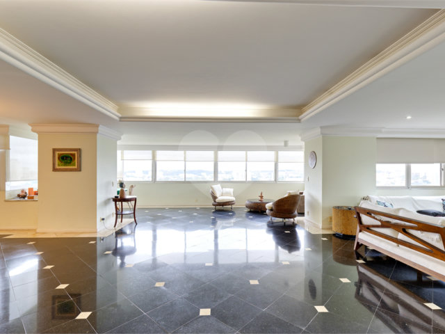 Apartamento à venda com 4 suítes em Jardim Marajoara, São Paulo, SP