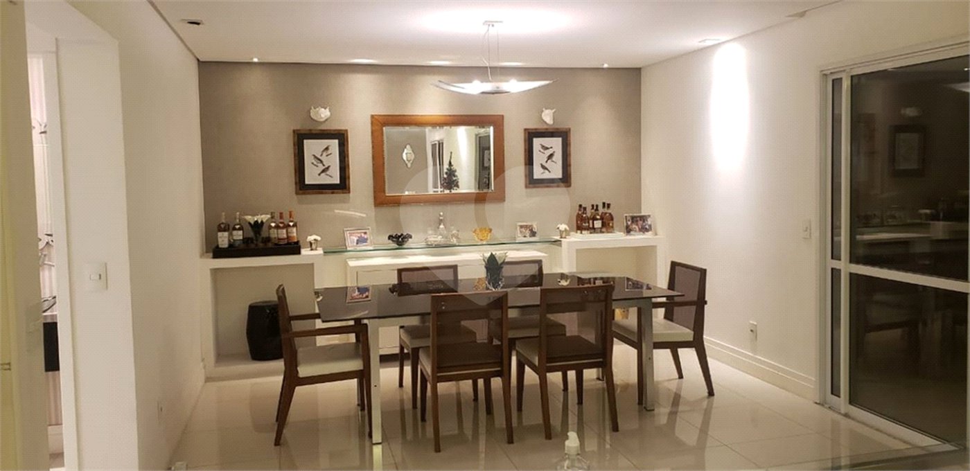 Apartamento à venda com 3 suítes em Rio Pequeno, São Paulo, SP