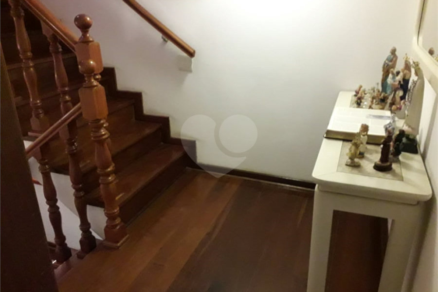 Sobrado à venda com 4 quartos, sendo 1 suíte, em Tremembé, São Paulo, SP