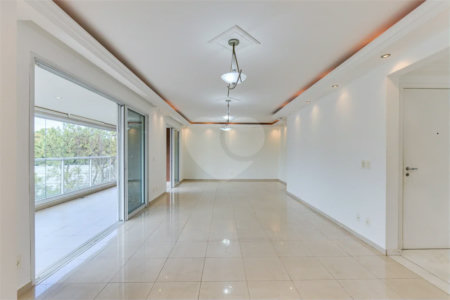Apartamento à venda com 3 suítes em Chácara Santo Antônio (zona Sul), São Paulo, SP