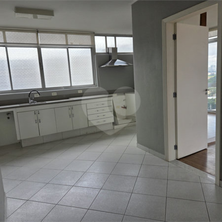 Apartamento à venda com 2 suítes em Cerqueira César, São Paulo, SP