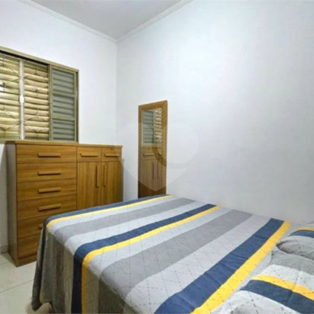 Casa à venda com 3 quartos em Jardim Roberto Selmi Dei, Araraquara, SP