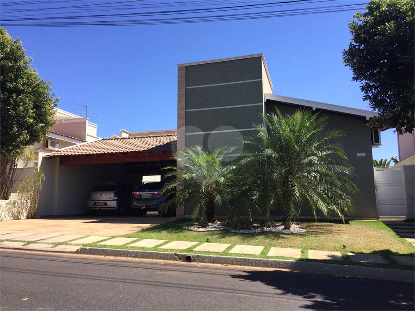 Casa à venda com 3 quartos, sendo 2 suítes, em Jardim Residencial Maggiore, Araraquara, SP